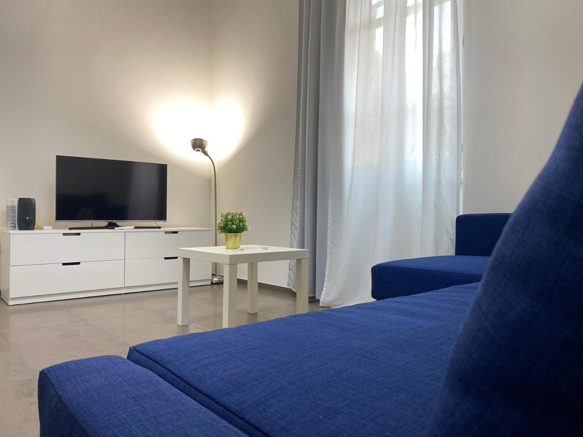 Premium Apartment City Center Каляри Екстериор снимка